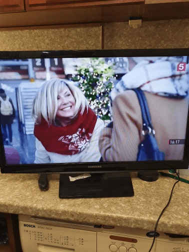 Νίκος P**********